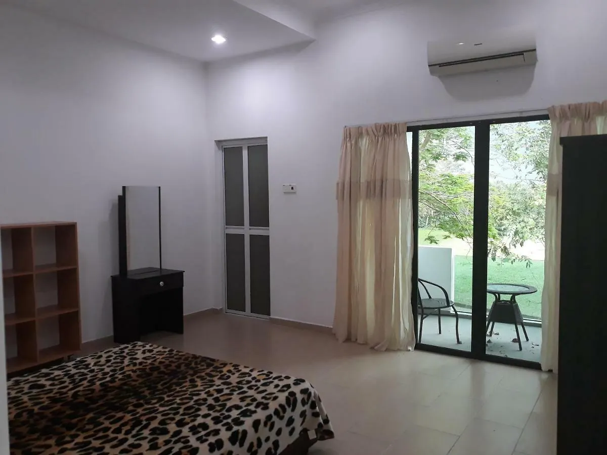 Tiara Melaka Golf & Country Club Villa 0*, Malacca Malaysia